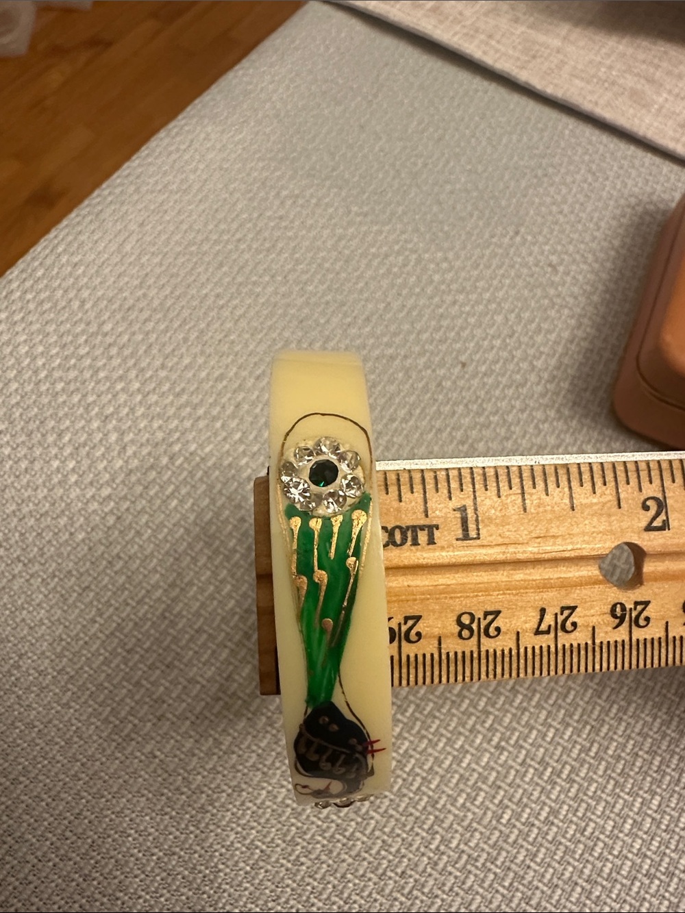 🦚 Pristine 1930s Art Deco Hand-Painted Celluloid Peacock Bangle - Picture 8 of 12